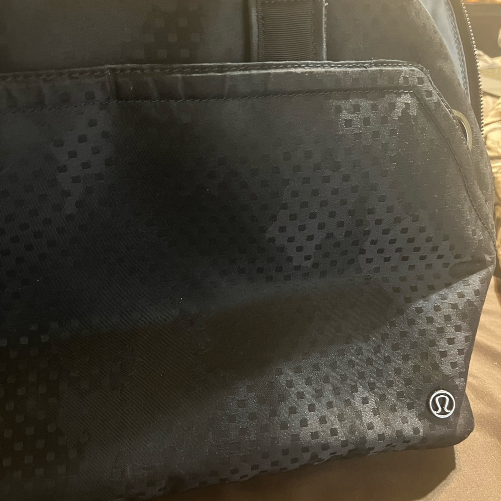 Lululemon Messenger bag